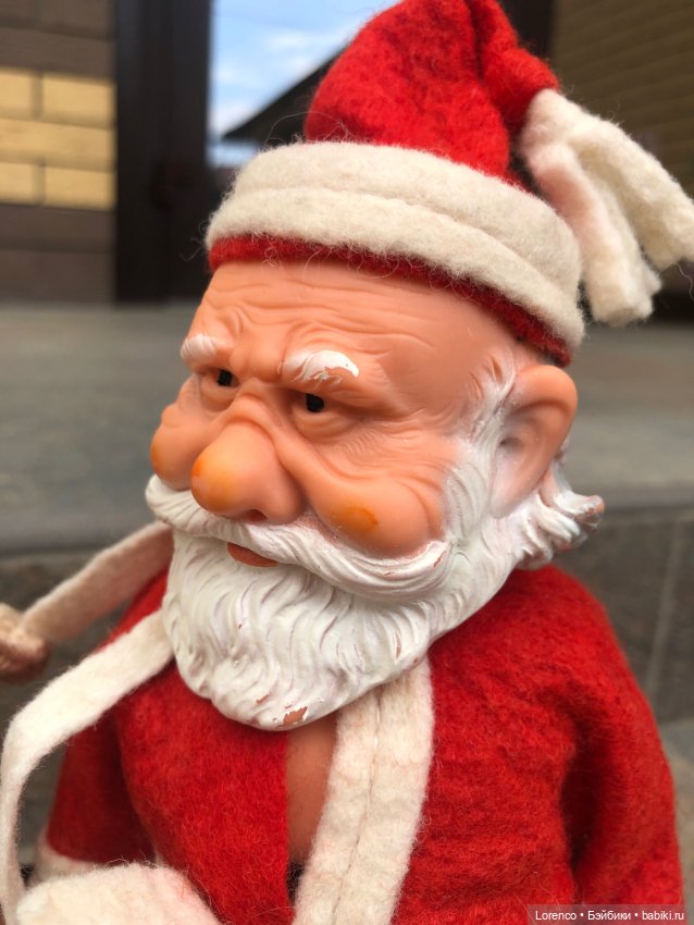 Деды Морозы, лето, Мио и Эдуардовна