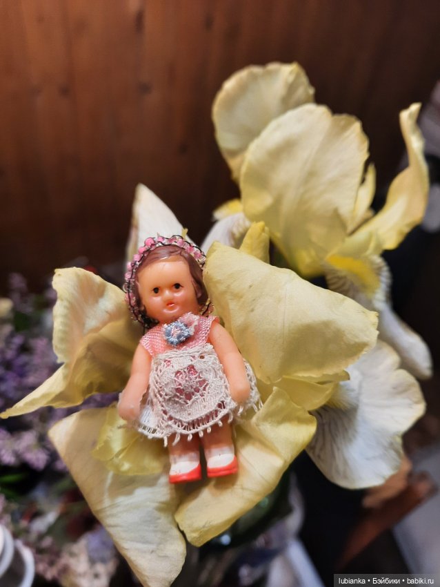 Теперь гуляем в веночках🥰