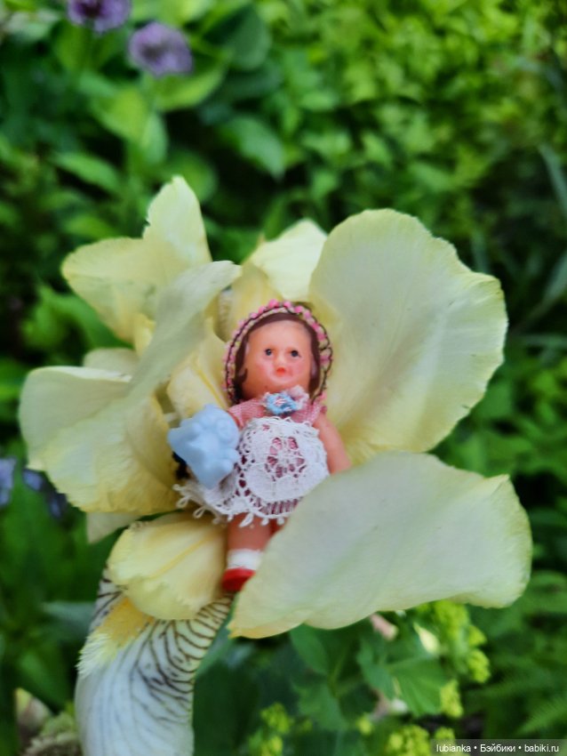 Теперь гуляем в веночках🥰