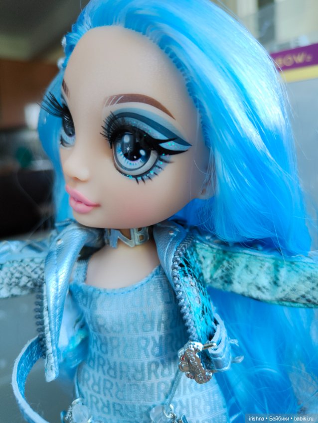 Кукла Rainbow High Gabriella Icely (фото 2)