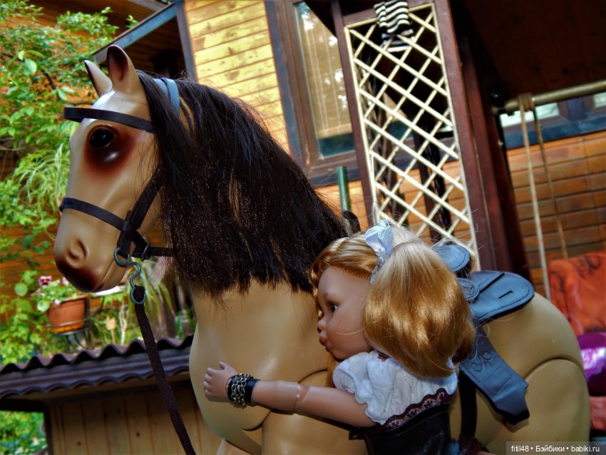 Мы идем по полю с конем — Куклы Paola Reina (Паола Рейна): новинки (фото 10)