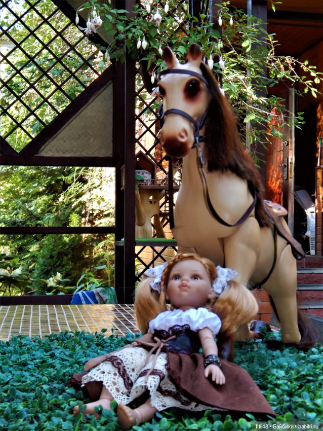 Мы идем по полю с конем — Куклы Paola Reina (Паола Рейна): новинки (фото 2)