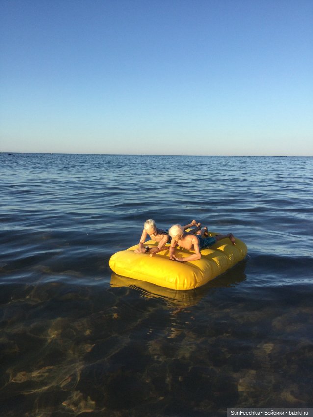 Матвей Сергеевич и ПинкЛау продолжают ловить кайф на турецкий берегах