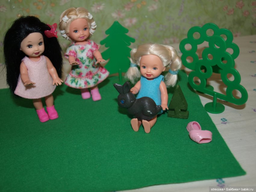 Маруся, Галочка и Светланка в "Научной экспедиции" (куколки Келли от Mattel)