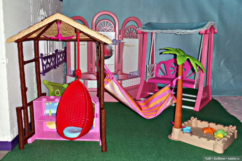 ...Дом, который построила я: Задний двор