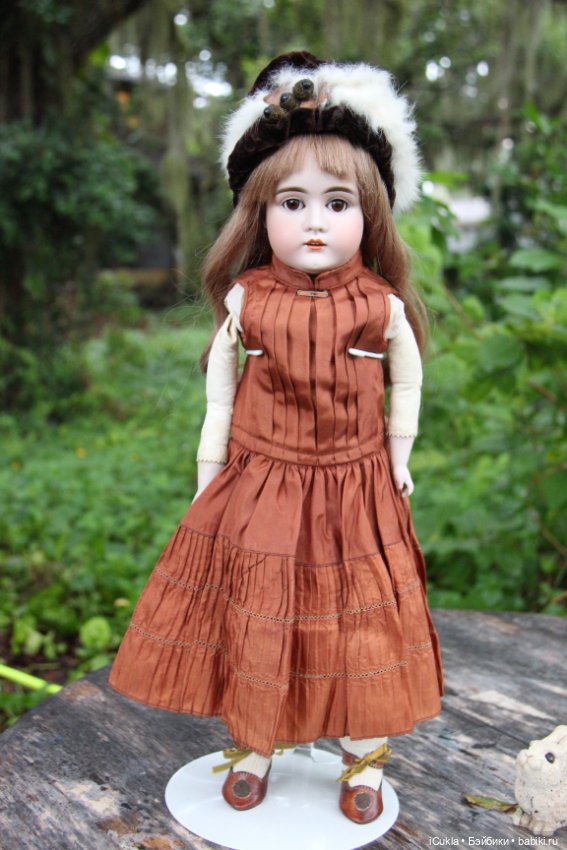 Девочка Кестнер 20" маркированная 8,на кожаном теле