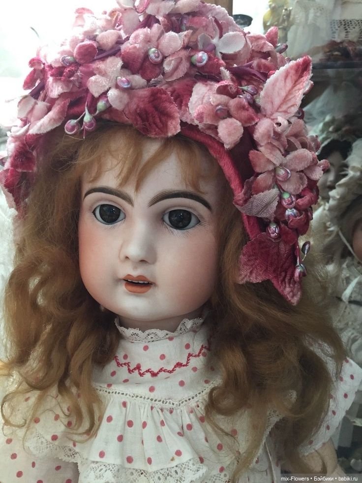 Цветочные аксессуары для Антикварных кукол
