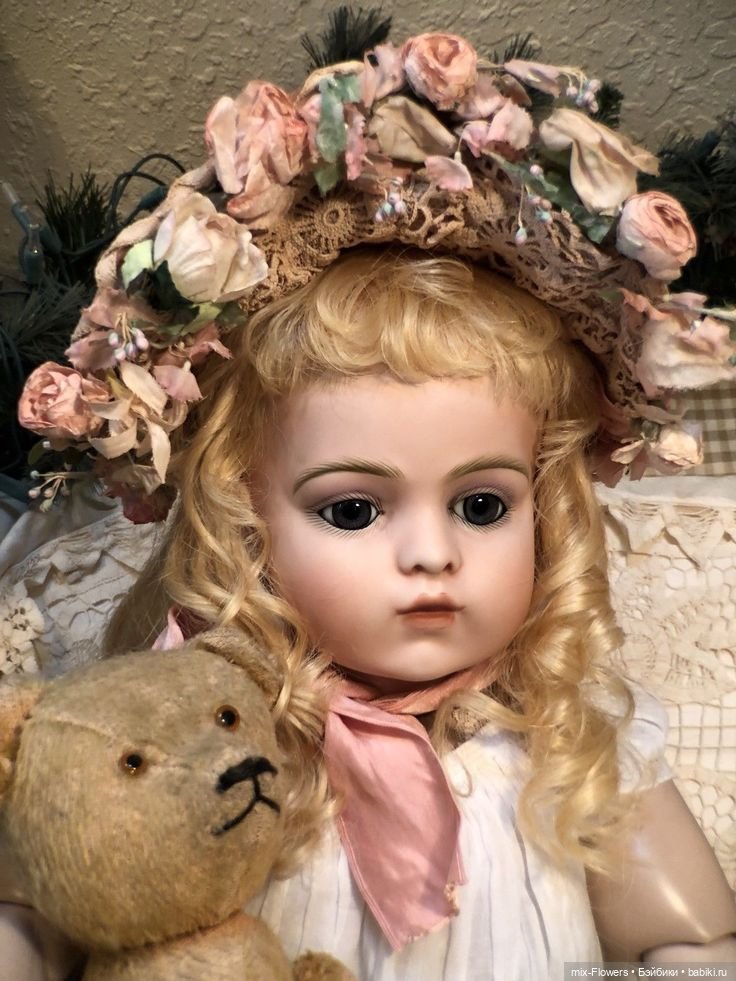 Цветочные аксессуары для Антикварных кукол