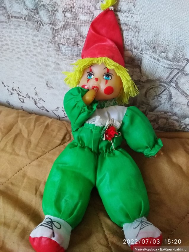 Кто подскажет Клоун или Петрушка? Какой фабрики