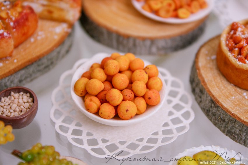 Лето... солнце.. абрикосы