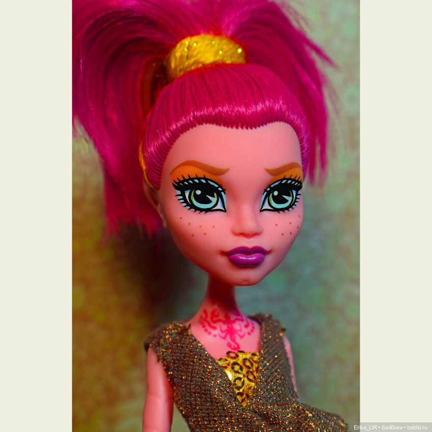 Перепись КуклоНаселения Зеленая и розовая Monster High, Mattel