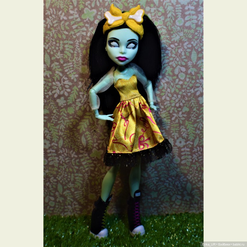 Перепись КуклоНаселения Зеленая и розовая Monster High, Mattel