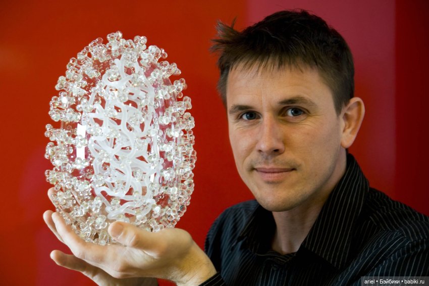 Смертельные болезни в виде прекрасных скульптур из стекла от британский художник Люка Джеррома (Luke Jerram)