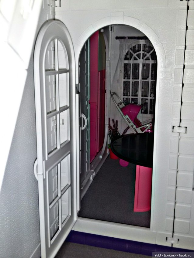 Дом, который построила я: Столовая