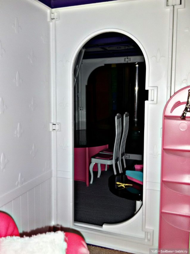 ...Дом, который построила я: Гостиная