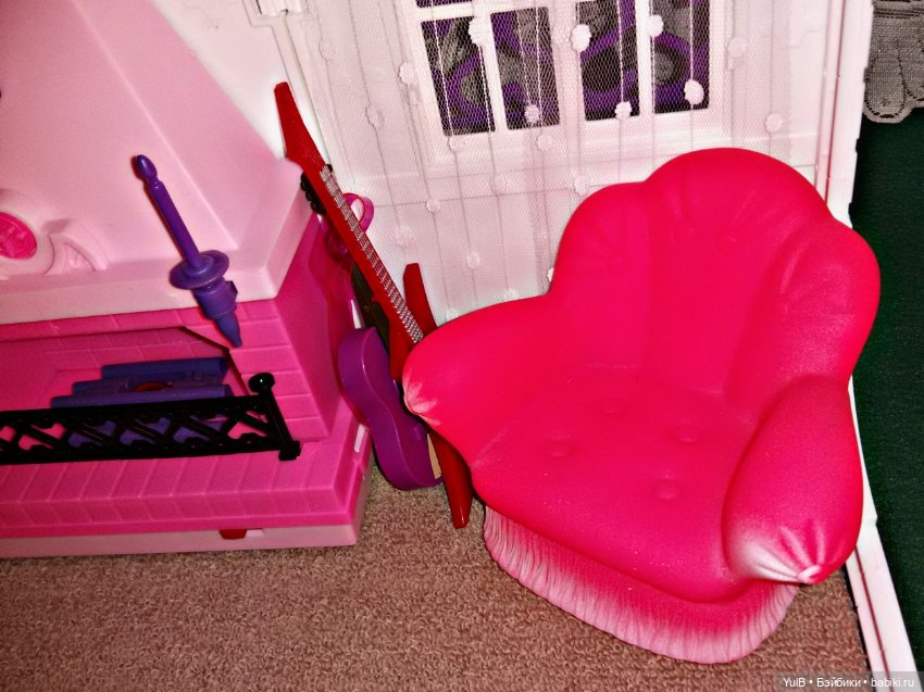 ...Дом, который построила я: Гостиная