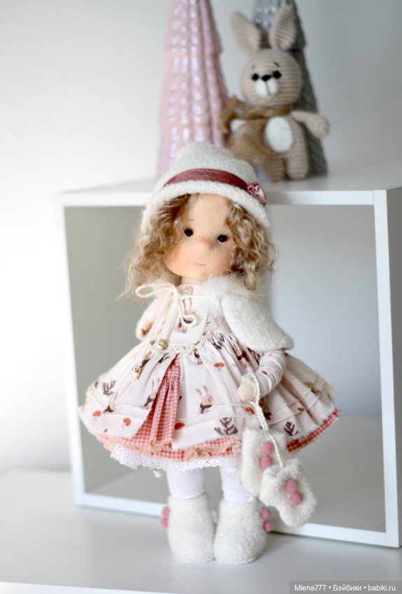 София, зимняя текстильная кукла (фото 4)