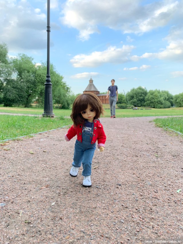 Вы не стесняетесь фотографировать кукол на улице (фото 7)