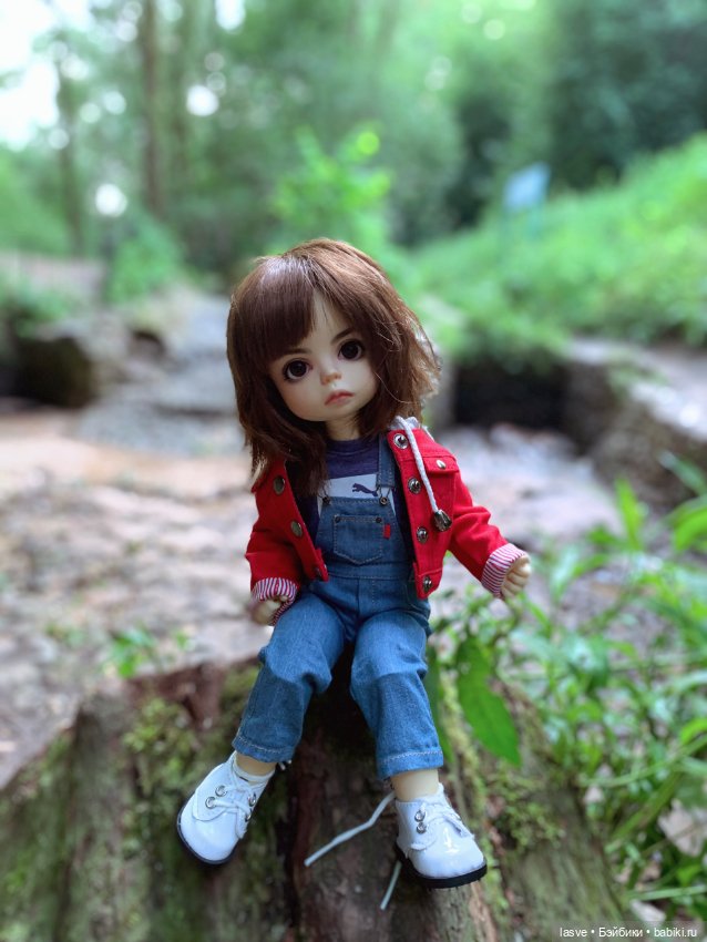 Вы не стесняетесь фотографировать кукол на улице