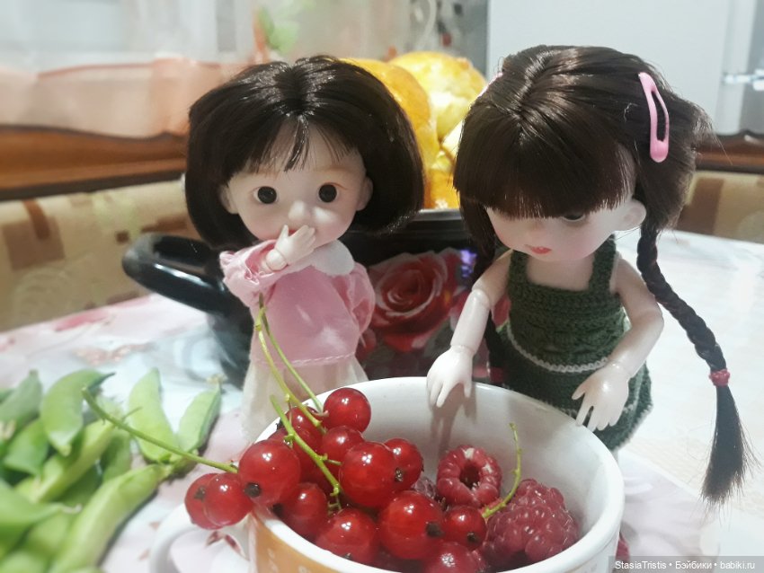 Новенькая в гостях у бабушки