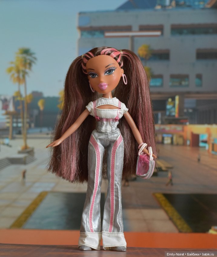 Инопланетная Ясмин — Куклы Bratz (Братц) и Moxie Girlz: MGA (фото 6)