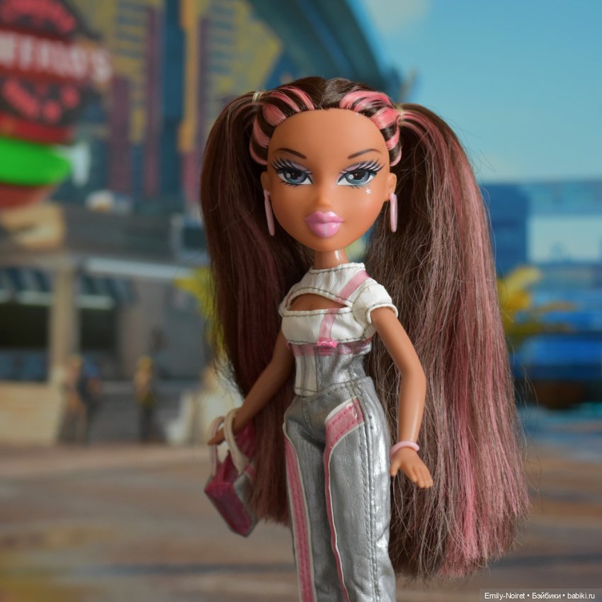 Инопланетная Ясмин — Куклы Bratz (Братц) и Moxie Girlz: MGA (фото 5)