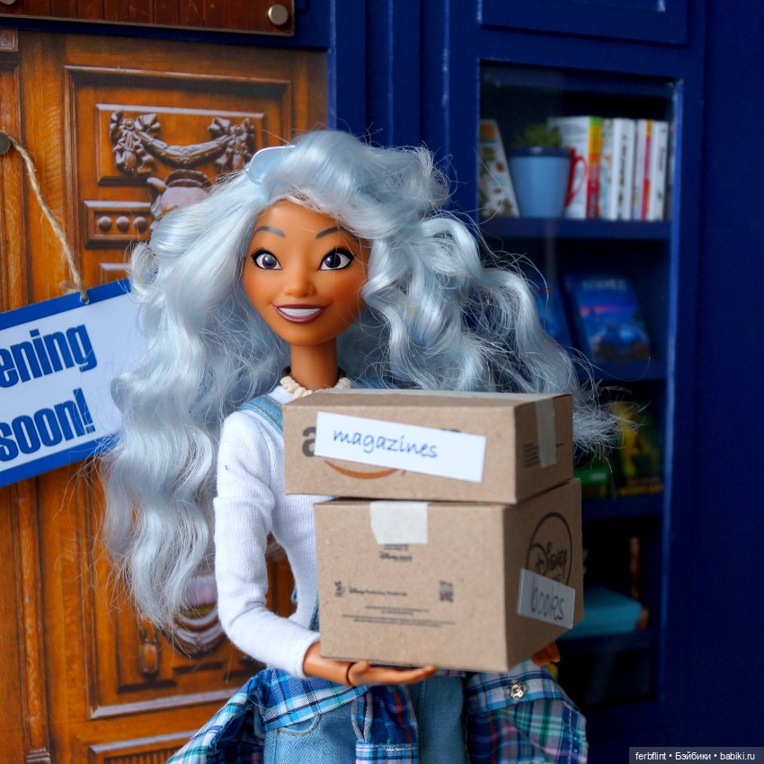 А чем занимаются Драконы — Куклы Disney Animators и Принцессы Диснея: Disney Store