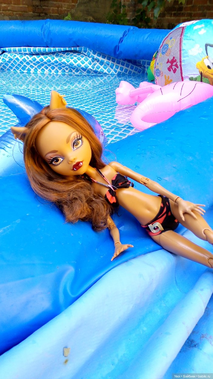 Монстер Хай, Клодин (42см) - фото на природе и в бассейне 🌞