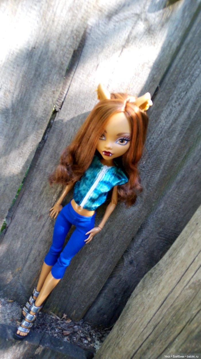 Монстер Хай, Клодин (42см) - фото на природе и в бассейне 🌞 (фото 4)