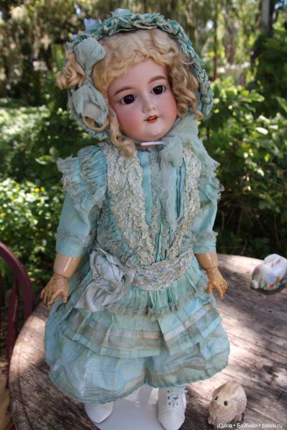 26" ARMAND MARSEILLE 390 A 11 M в антикварном наряде~детали