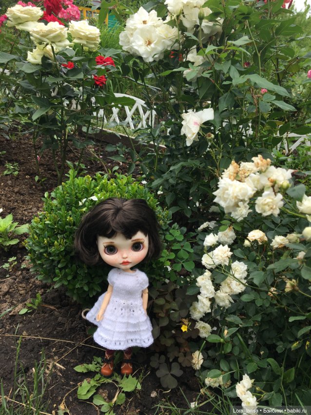 Продолжаем одеваться. На даче. Часть 3 (фото 7)