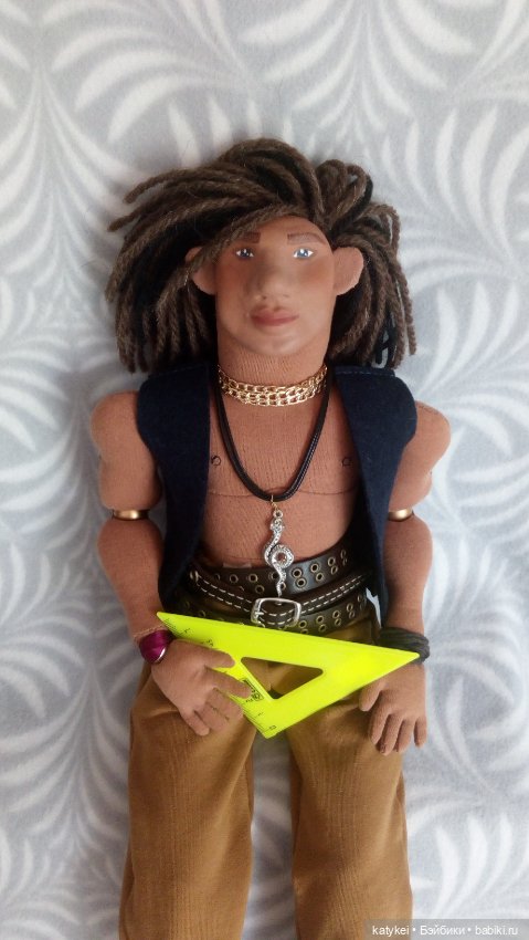ФотоЧетверг. Треугольник — Домашние коллекции кукол: фото собраний (фото 2)
