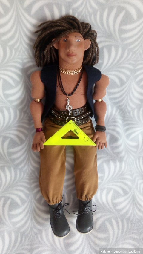 ФотоЧетверг. Треугольник — Домашние коллекции кукол: фото собраний
