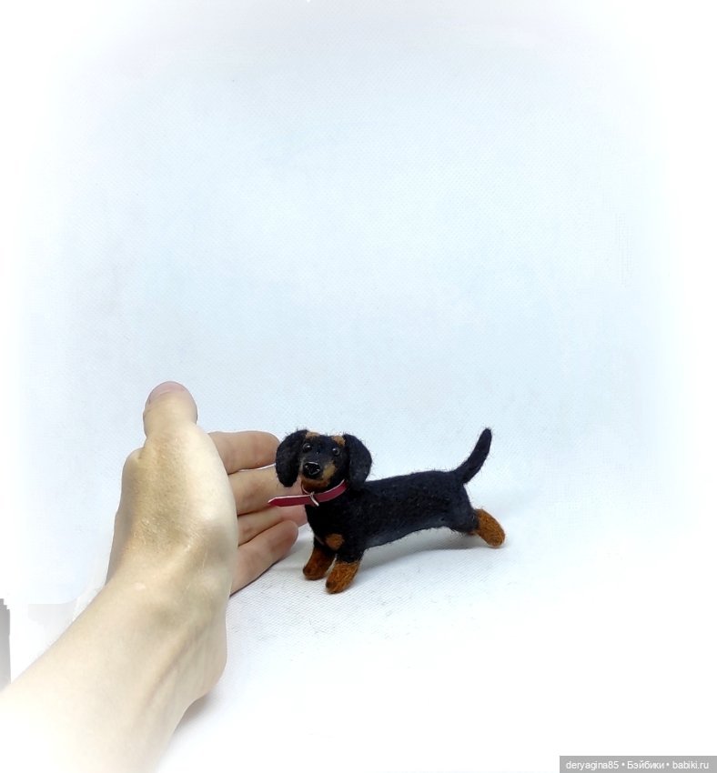 Мини таксочка — Валяные игрушки из шерсти: сухое валяние (фото 4)