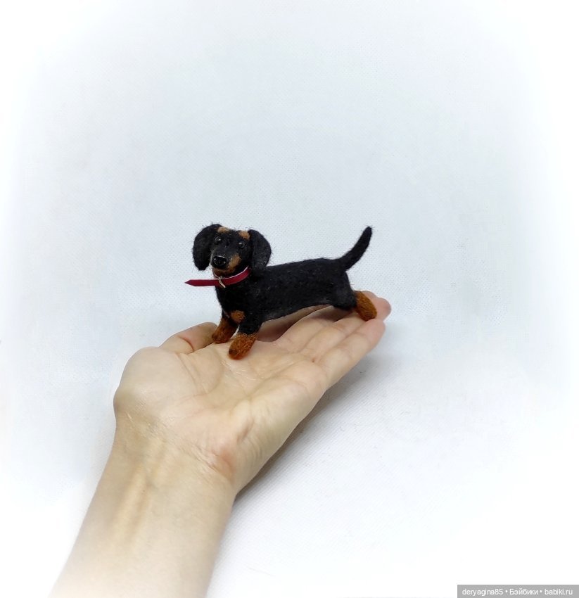 Мини таксочка — Валяные игрушки из шерсти: сухое валяние (фото 2)