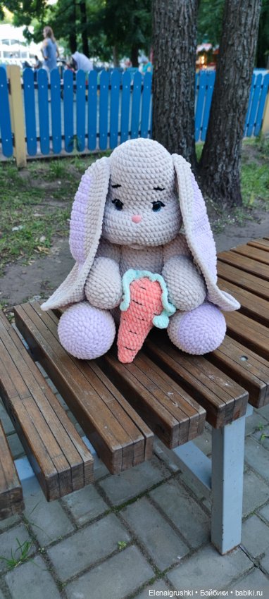 Зайка на прогулке — Вязаные игрушки и амигуруми: крючком (фото 5)