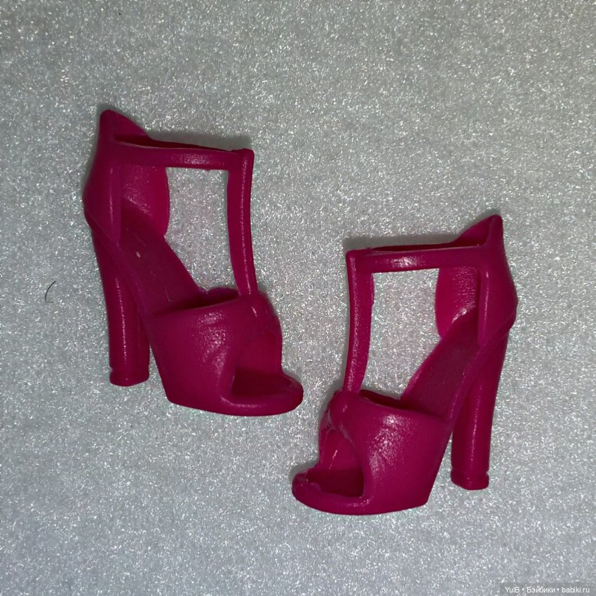 ...Тройняшки — Куклы Simba: Еви (Evi) и Штеффи (Steffi Love)