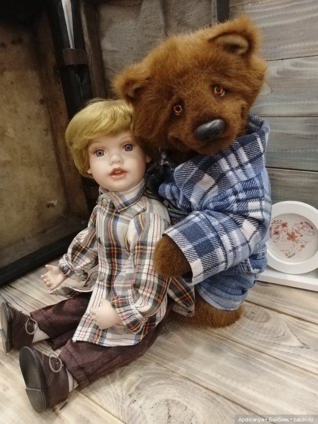 Лучшие друзья - кукла с мишкой
