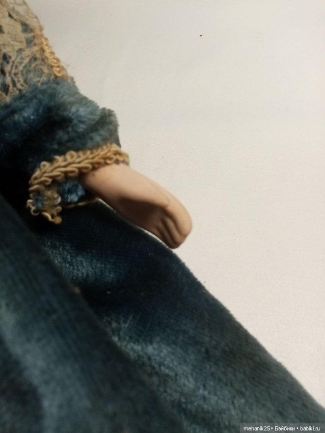 Помогите опознать двух кукол (фото 4)