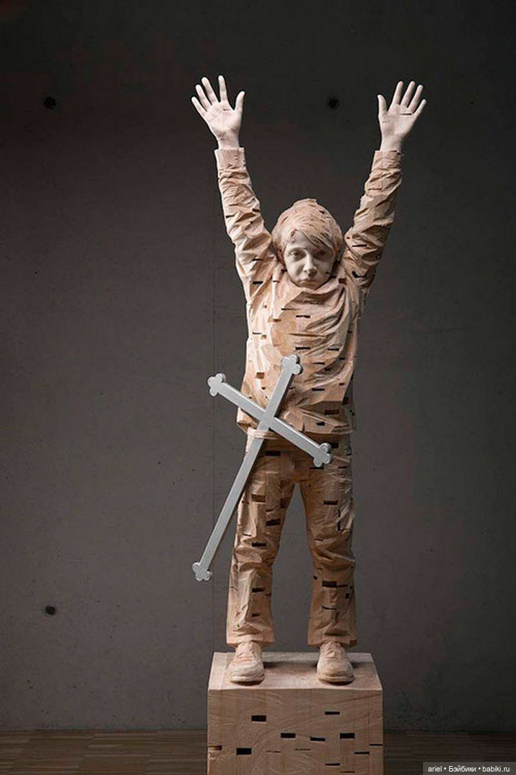 Скульптуры от автора Гехард Деметц (Gehard Demetz)