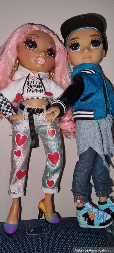 Новенькие; добавила фоток