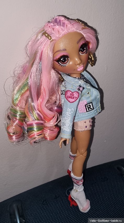 Новенькие; добавила фоток