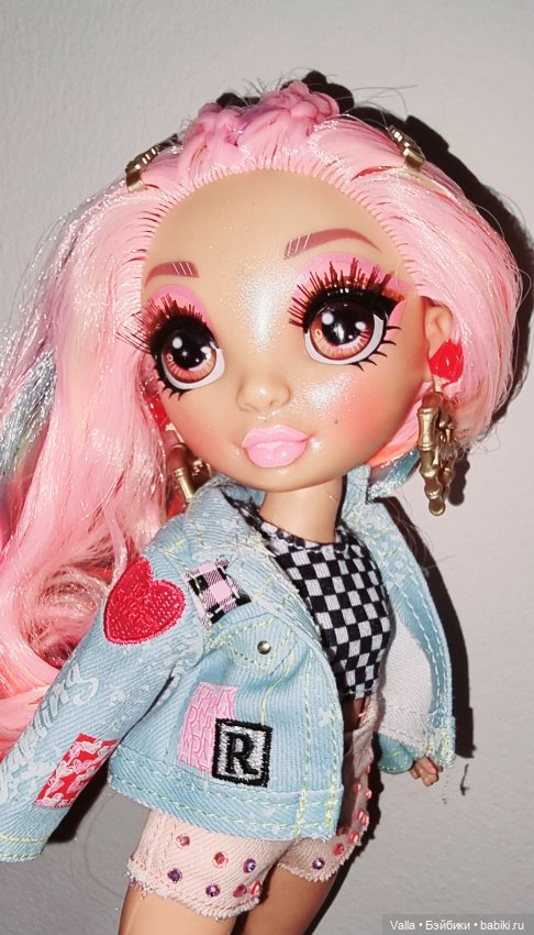 Новенькие; добавила фоток