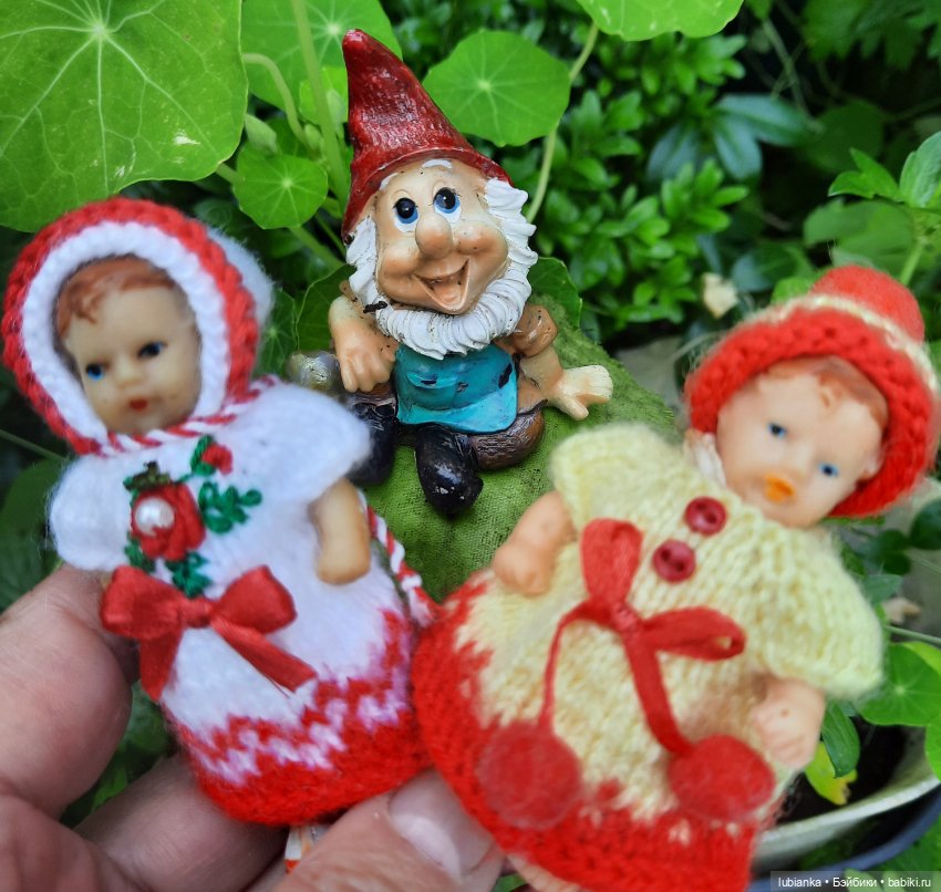 Сегодня похолодало,можно и в шапках🤗😍