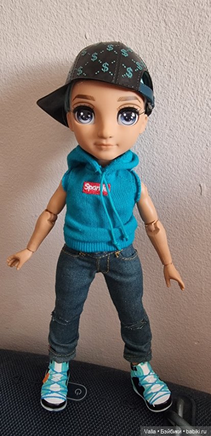 Новенькие; добавила фоток