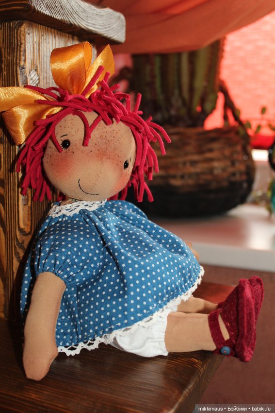 Куколка для большой куклы
