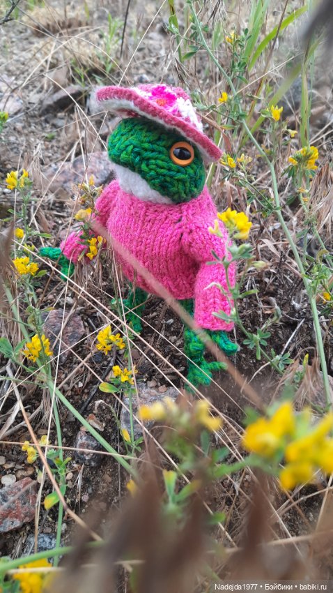 Мои последние работы.Лягушки по выкройке Клэр Гарланд