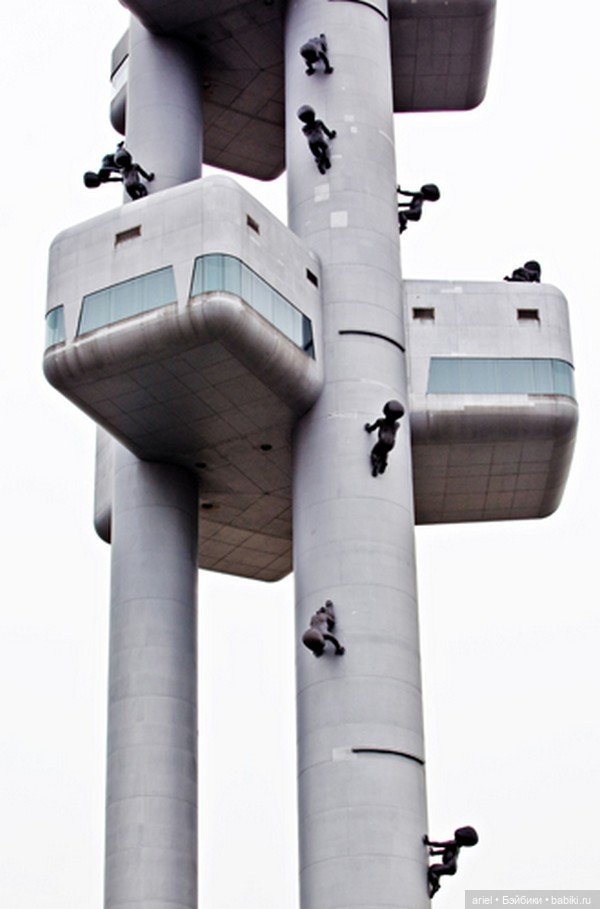 Провокационные скульптуры от Давида Черны (David Cerny)