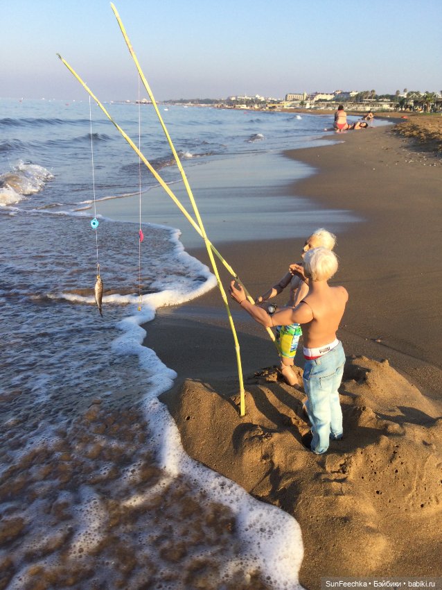 Последнее мероприятие в отпуске. Матвей Сергеевич и ПинкЛау на рыбалке в Турции (фото 6)
