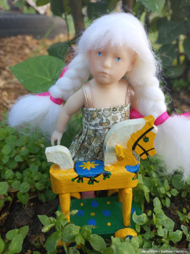 Авелия и Лилечка на прогулке (фото 5)